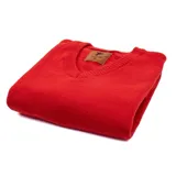 Sweater rojo de lana con escote en V.