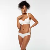 Pack de dos bombachas tipo culotte de microfibra, con diseño sin costuras y corte láser para un acabado invisible bajo la ropa.