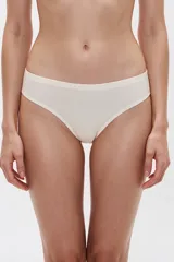 Pack de dos tangas de tejido acanalado color blanco off-white, de tiro medio y diseño minimalista.