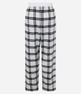 Pantalón de pijama de franela con estampado de cuadros, cintura con lazo y corte recto.