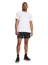 Short deportivo negro de la línea Project Rock, con logo estampado en la pierna. Cuenta con cintura elástica y diseño ergonómico para mayor libertad de movimiento.