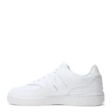 Championes urbanos New Balance modelo 080, color blanco, con diseño clásico de corte bajo, perforaciones en la puntera para mayor ventilación y logo lateral característico de la marca.