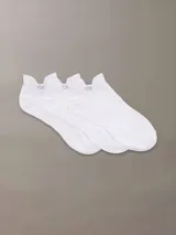 Pack de seis medias tobilleras de punto plano, color blanco, con logo de Calvin Klein en la parte posterior y lengüeta protectora en el talón.