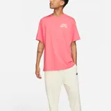 Remera de manga corta Nike SB, color blanco, con cuello redondo y logo de la marca estampado en el pecho.