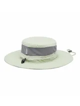 Sombrero de ala ancha Columbia Bora Bora Booney color verde claro, con paneles laterales de malla para ventilación, banda interna hidroabsorbente y cordón ajustable con tope en la parte posterior.