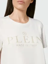 Camiseta corta blanca de algodón con logo "Plein" dorado estampado en el frente.