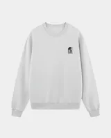 Buzo de cuello redondo en color gris claro, con diseño de calce regular y puños y cintura acanalados. Presenta un pequeño logo estampado en el pecho con la inscripción KABOA INDUSTRIES.