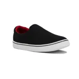 Zapatilla slip-on negra con interior rojo y suela blanca con una fina línea negra.