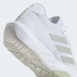 Championes de training Adidas Amplimove Trainer, color blanco con tres franjas laterales en tono verde menta pálido. Presentan una parte superior de malla sin costuras con refuerzos de TPU y mediasuela esculpida de EVA.