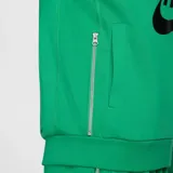 Buzo verde Nike Giannis Standard Issue con cierre de un cuarto, cuello tipo polo, mangas largas y el logotipo "Freak" con el swoosh estampado en el pecho.
