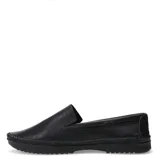 Mocasines de hombre estilo náutico, confeccionados en gamuza color marrón, con costuras decorativas visibles en el contorno y suela de goma oscura.