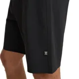 Short de baño Roark Passage Pro color negro, con cordón ajustable en la cintura y bolsillo lateral con cierre.