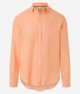 Camisa de manga larga Marfinno con cuello camisero y cierre frontal de botones. Confeccionada en tejido plano de lino y algodón.