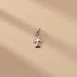 Dije de cruz egipcia o cruz de la vida, confeccionado en plata 925 con acabado pulido brillante.