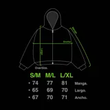 Campera reversible con cierre frontal, confeccionada en algodón de alto gramaje con estampa plastisol y bordado con aplique en un lado, y tela polar de pelo largo en el reverso. Presenta diseño oversize, capucha integrada y puños acanalados.