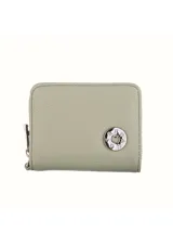 Monedero pequeño color verde agua, con cierre de cremallera y broche metálico plateado con logo de la marca.
