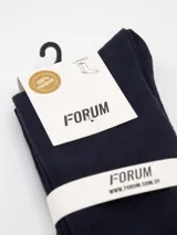 Pack de dos pares de medias de vestir grises, con diseño de cuadros oscuros.