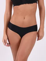 Bombacha vedetina de microfibra color negro, de corte clásico y diseño liso sin costuras.