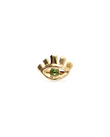 Anillo dorado con forma de ojo y cristal facetado verde. Fabricado en aleación de metales bañado en oro 18k.