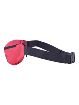 Riñonera Caterpillar modelo Waist Bag, color rojo con detalles en azul marino y logo impreso en el frente. Cuenta con cierre superior y correa ajustable.
