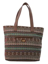 Cartera tipo tote con diseño patchwork que combina paneles de tela estampada con motivos florales y geométricos, con detalles en cuero sintético marrón y base de gamuza. Incluye correas de hombro fijas y un colgante decorativo con borlas y cuentas metálicas.