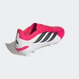 Championes de fútbol Adidas Predator League para terreno firme, con diseño en color fucsia y blanco con las icónicas tres tiras en negro. Presentan tecnología Nanostrike en la parte superior para mayor ligereza y placa Strikeframe para una tracción superior.