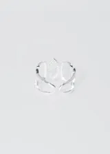 Anillo plateado ajustable de plata 925 con diseño de marquesas caladas y zirconias.