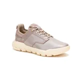 Sneaker Caterpillar modelo Hex Lite, color malva metalizado con suela de plataforma color crema. Presenta cordones al tono, logo de la marca en el lateral y en la lengüeta, con diseño ergonómico y suela de EVA para mayor tracción.