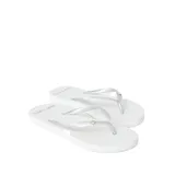 Ojotas blancas con tiras plateadas y logo de la marca Rip Curl.