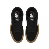 Zapatillas de skate Vans Skate Hi negras con detalles en blanco y suela marrón.