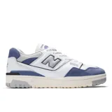 Championes New Balance 550 unisex, color blanco con detalles en azul y gris.