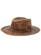 Sombrero de cuero marrón estilo australiano, hecho a mano, con cinta trenzada alrededor de la copa y ojalillos metálicos de ventilación en los laterales.