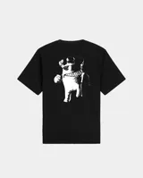Remera negra de algodón con estampa gráfica en blanco de un personaje caricaturesco con anteojos y sonrisa amplia, de corte oversize.