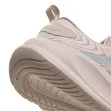 Championes de running Adidas modelo Supernova Ease 2, en tono rosado con detalles en gris. Presentan una estructura de malla transpirable, entresuela con tecnología Dreamstrike para mayor amortiguación y las icónicas tres bandas laterales.