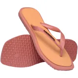 Ojotas Havaianas Top Square Fusion color marrón, con tiras texturizadas y logo de la marca en relieve. La suela tiene un diseño de textura antideslizante.