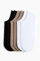 Pack de cinco soquetes de punto fino en colores negro, tostado y blanco, con borde superior elástico y mezcla de algodón con Lycra.