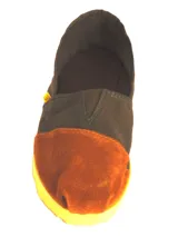 Alpargatas combinadas en color naranja y rojo con suela color crema.