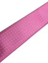 Corbata de seda azul marino con estampado paisley en tonos rosados y blancos.
