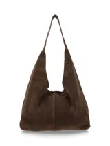 Cartera tipo hobo de gamuza marrón, con diseño slouchy y correa integrada para el hombro.