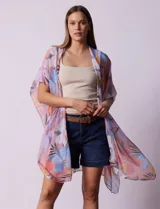 Kimono largo de modal con estampado floral multicolor.