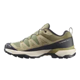 Championes de trekking Salomon modelo X Ultra 360 Leather, color verde militar con detalles en negro y beige, diseñados para senderismo con suela de gran agarre y refuerzos en cuero.