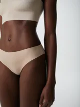 Pack de tres bombachas clásicas de microfibra en color negro, beige y marrón claro.