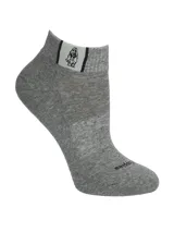Pack de tres pares de medias deportivas cortas Hush Puppies, en colores negro, blanco y gris melange. Presentan un diseño con el logo de la marca bordado en el tobillo y en la puntera.