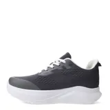 Championes deportivos Push modelo Manu, color gris con suela blanca. Presentan un diseño de malla transpirable con refuerzos sintéticos en la puntera y laterales, cierre mediante cordones blancos y cuello acolchado.