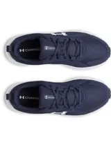 Championes de running Under Armour Assert 11, color azul marino con entresuela blanca y logo de la marca en contraste. Cuentan con parte superior de malla transpirable, superposiciones de cuero resistente y amortiguación Charged+ Cushioning.