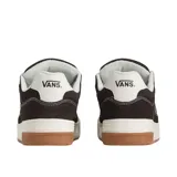 Championes Vans Upland Ctst color marrón con detalles en blanco y suela de goma color caramelo.