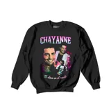 Buzo de cuello redondo y manga larga en color negro, con estampado gráfico frontal estilo vintage que incluye fotografías de Chayanne y la frase 'El alma en el ruedo'.