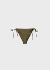 Top de bikini verde militar con tirantes finos y escote triangular.