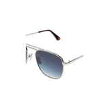 Lentes de sol con armazón cuadrado de metal plateado y doble puente, con cristales degradados en tonos azules.