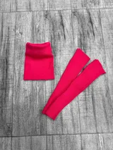 Set de cuello alto y mangas largas color beige, tejido en lana merino.